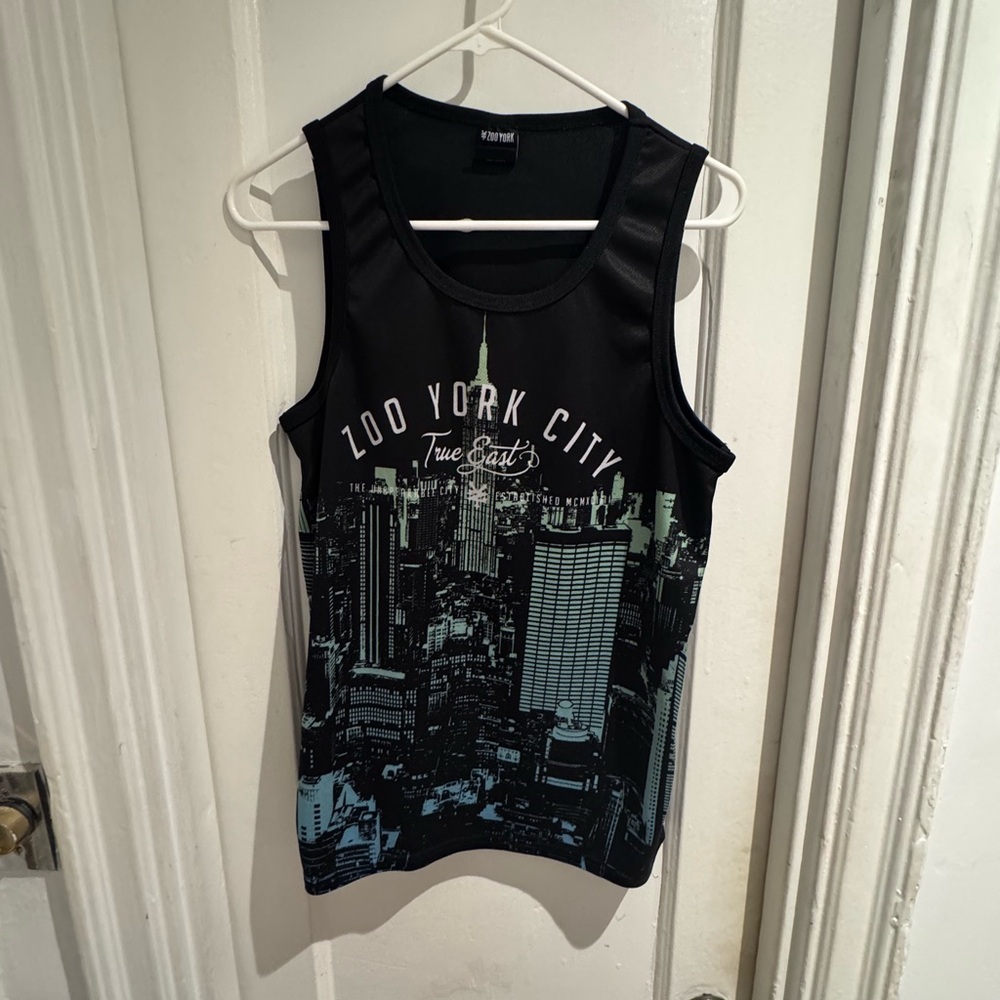 Zoo York Black and Gray Cityscape Tank Top